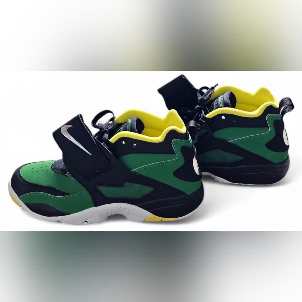 Nike Air Diamond Turf Sneakers Oregon Ducks Theme, Men's 10.5, Great Condition - Picture 10 of 13